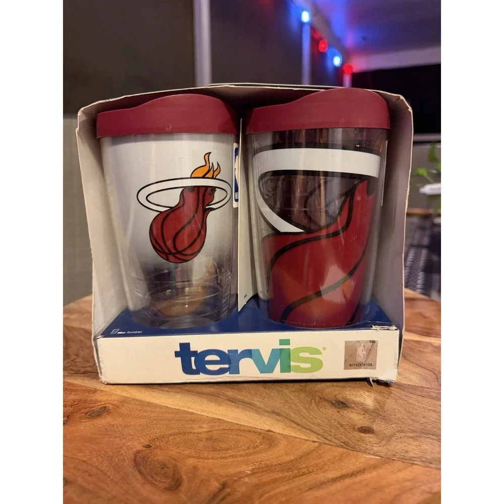 Tervis Tumbler set of four  (4) 16oz Miami Heat NBA NEW with lids